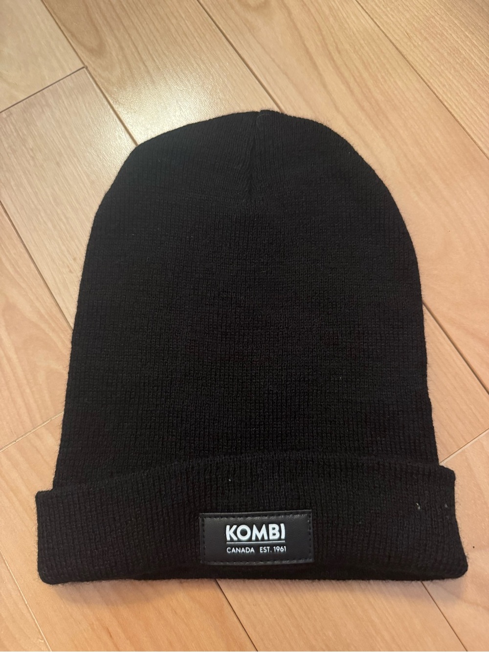 KOMBI Black Tuque/Beanie